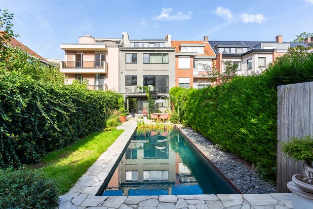 Pulhof - Uitzonderlijk eigendom met zwemvijver en poolhouse