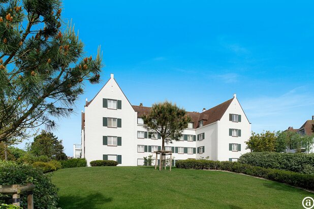 Exclusief appartement met open zicht op de Approach Golf in het hart van het Zoute.