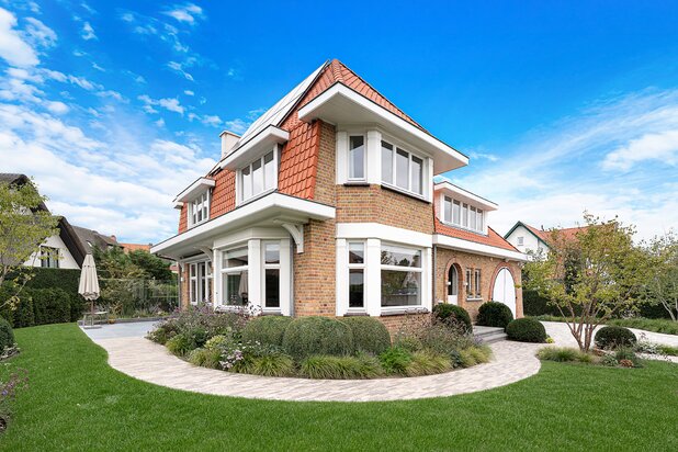 Karaktervolle villa op een uitzonderlijke ligging in Knokke