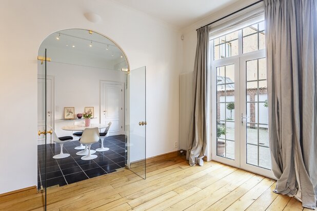 riante duplex in statige herenwoning, hartje Antwerpen