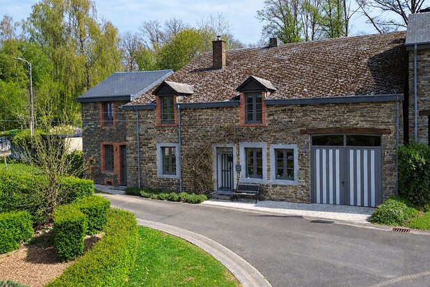 Ferme authentique et rénovée offrant de nombreuses possibilités