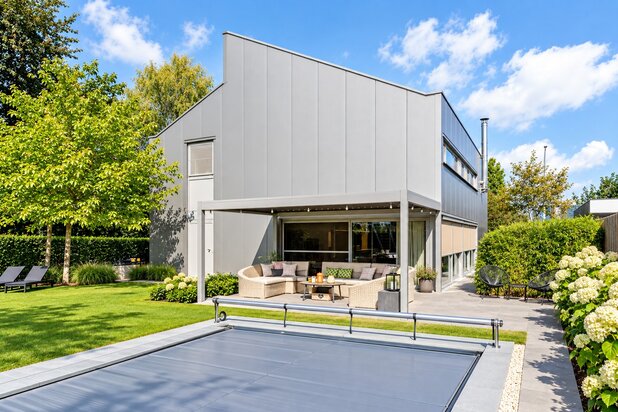 Unieke villa met 6 slaapkamers op 894m² in Tielt!