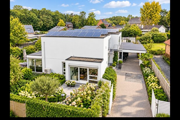 Diepenbeek - Ruime villa op 12,44 are met vele mogelijkheden!