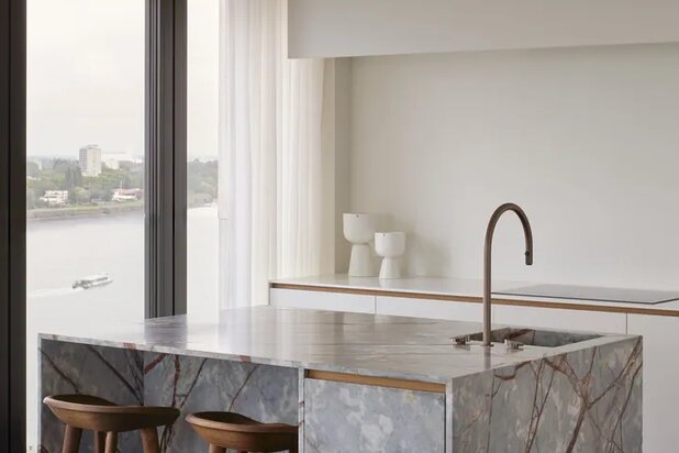 Luxeappartement met frontaal Scheldezicht en zonnig terras