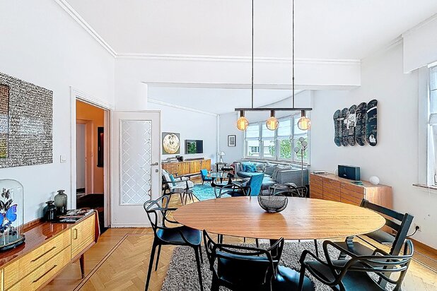 Molière/ Place Constantin Meunier – Renovated Art Deco Apartment for Sale