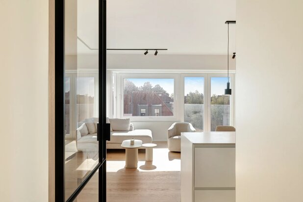 Luxueus appartement met panoramisch zicht in hartje ’t Zoute.
