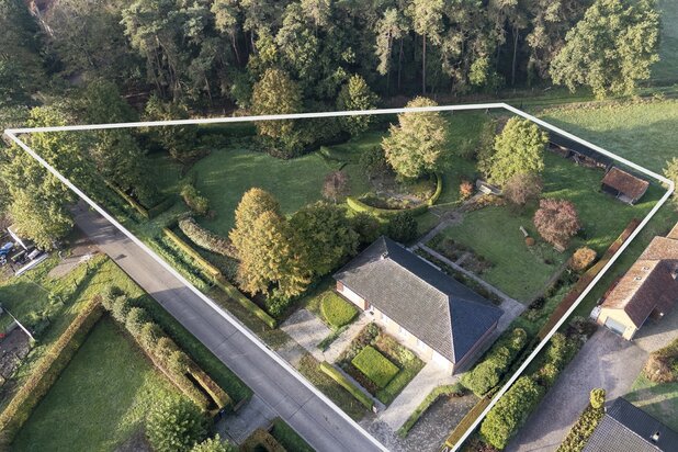 Vrijstaande woning op prachtig perceel van 4.041 m² 