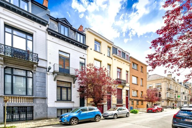 Brugmannplein/ Chatelain, prachtige woning met veel karakter