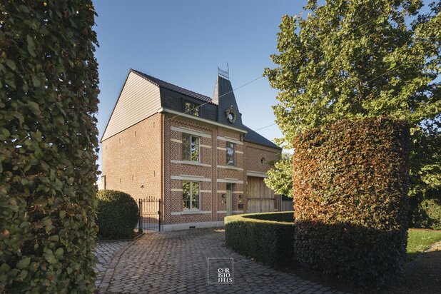 Statig gerenoveerd herenhuis met landelijke charme en hedendaags wooncomfort