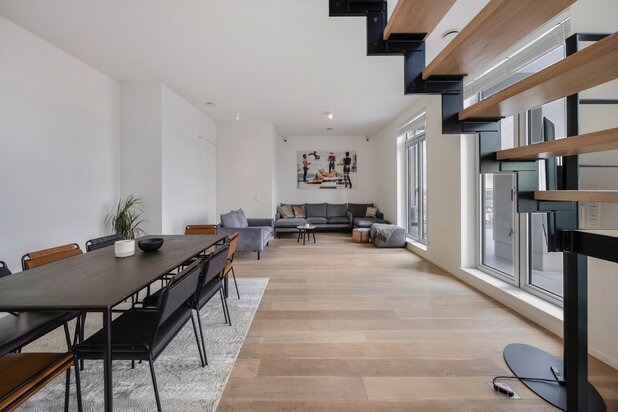 Exclusieve penthouse met panoramisch zicht over Antwerpen