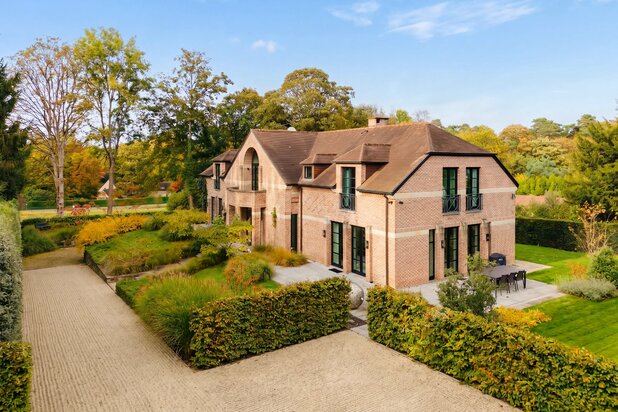 Uccle – Petite Espinette | Élégante villa familiale au cœur d’un îlot préservé