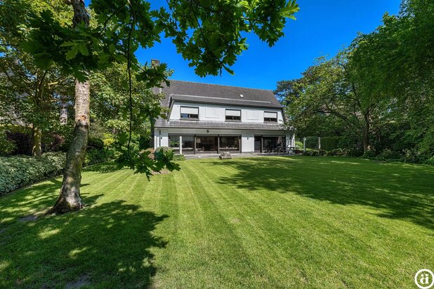Villa individuelle sur 1.700 m² en rue calme