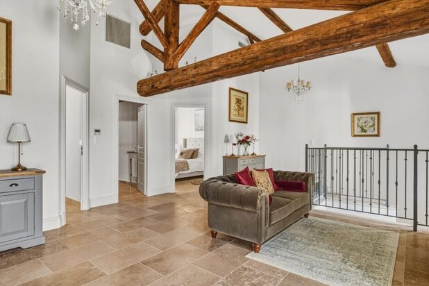 Set Of 2 Perfectly Renovated Barns Comprising Of Two Dwellings, Each With Garage And Its Own Private Garden With Swimming Pool.
