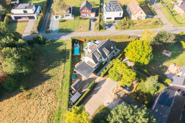 Exclusieve ruime kangoeroewoning met zwembad te Bonheiden