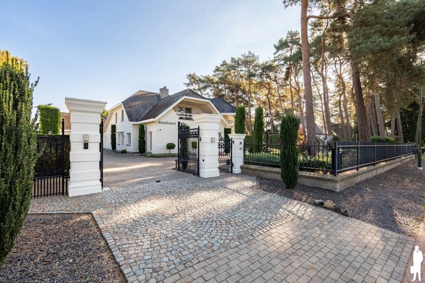 Architectenvilla: B-label, 5 à 6 slpk., 3 bk., nabij Nederl.