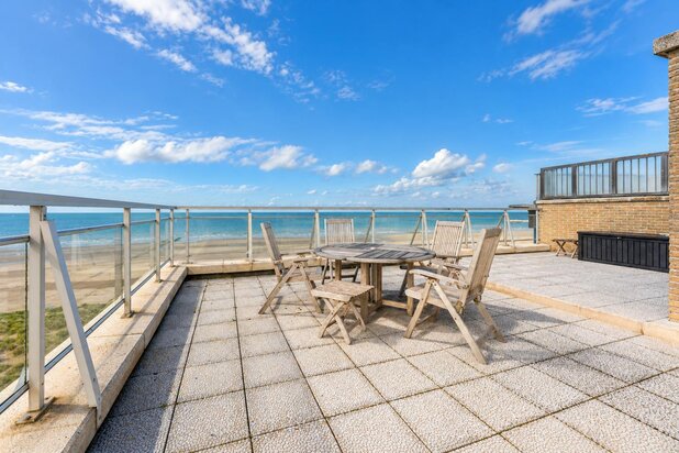 Magnifique duplex de 4 chambres avec terrasse impressionnante