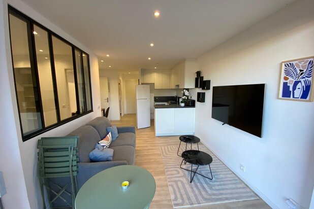 SAINT TROPEZ PROCHE CENTRE STUDIO ET TERRASSE