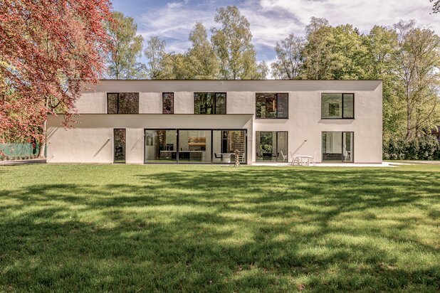 MODERNE DESIGNVILLA OP TOPLOCATIE