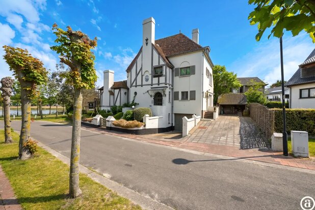 Villa exceptionnelle et indépendante au bord du lac Zegemeer.