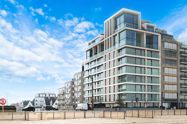 Appartement neuf avec 2 chambres et vue latérale sur mer à Duinbergen