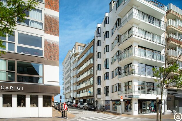 Appartement équipé situé au Zoute, à quelques pas de la digue.