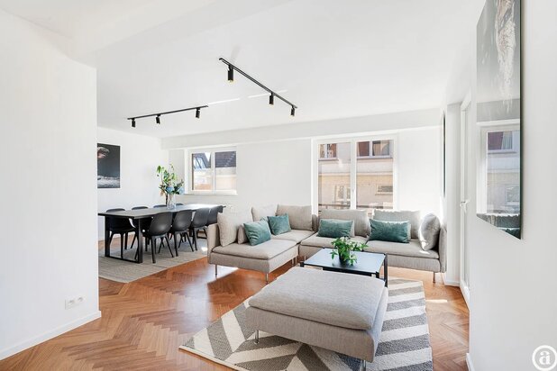 Appartement rénové 3 chambres à Duinbergen