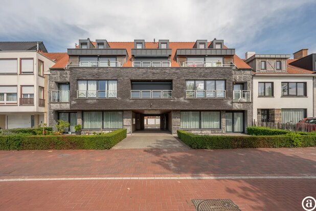 Appartement-duplex ensoleillé avec 3 chambres et garage 