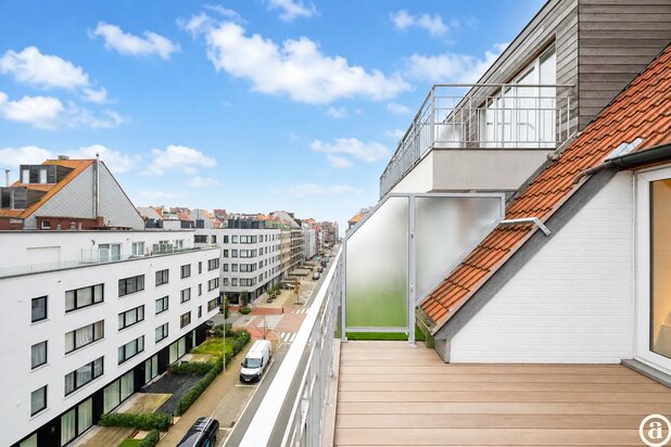 Appartement duplex accessible (3 chambres) avec terrasses ensoleillées.