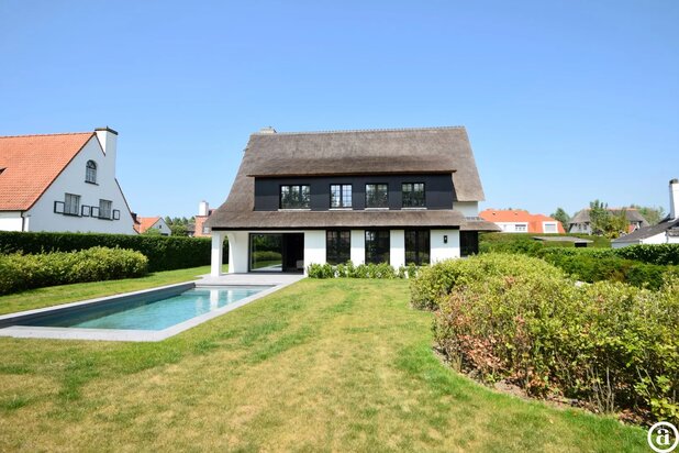 Luxueuze zongerichte villa op een toplocatie te Zoute