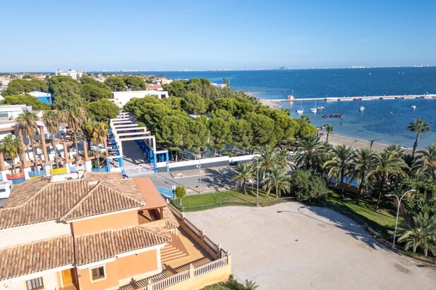 Exclusieve beachvilla te koop in Los Alcázares- Costa Calida Spanje op slechts 40 meter van het strand 