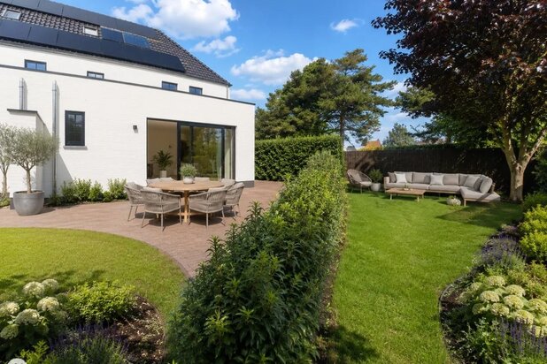 Exclusieve, energiezuinige nieuwbouwwoning op een discrete ligging te Waregem!