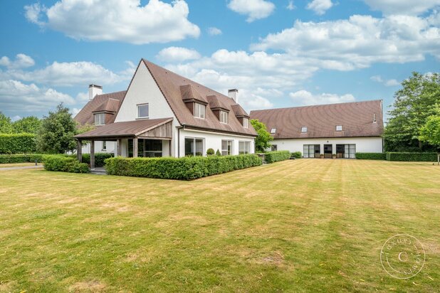Exclusief landgoed met paardenaccomodatie te Ardooie