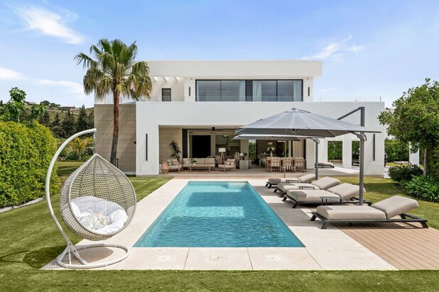 Villa te koop in Mijas Costa met referentie 19312252370