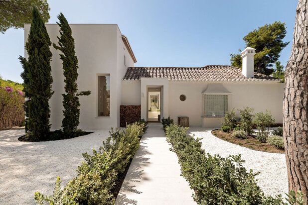 Villa te koop in Estepona met referentie 19512052378